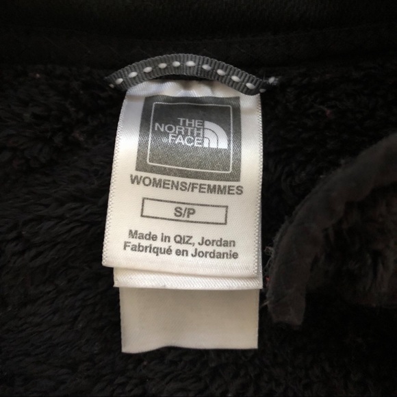 Fuzzy North Face Quarter Zip Pullover - Picture 4 of 4